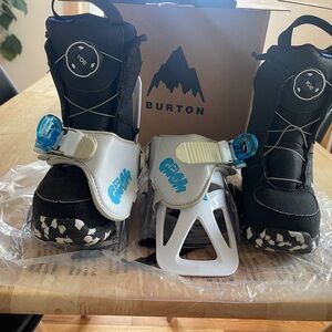 Burton Grom snowboard boots and bindings